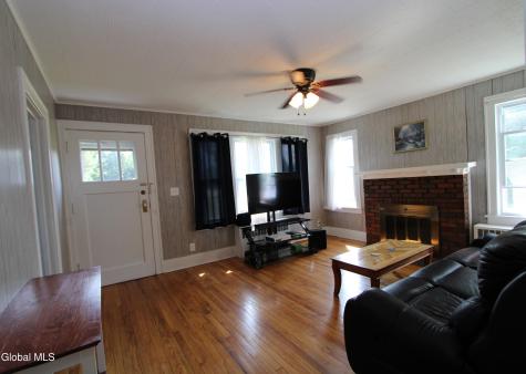 1534 Columbia Turnpike Castleton NY 12033