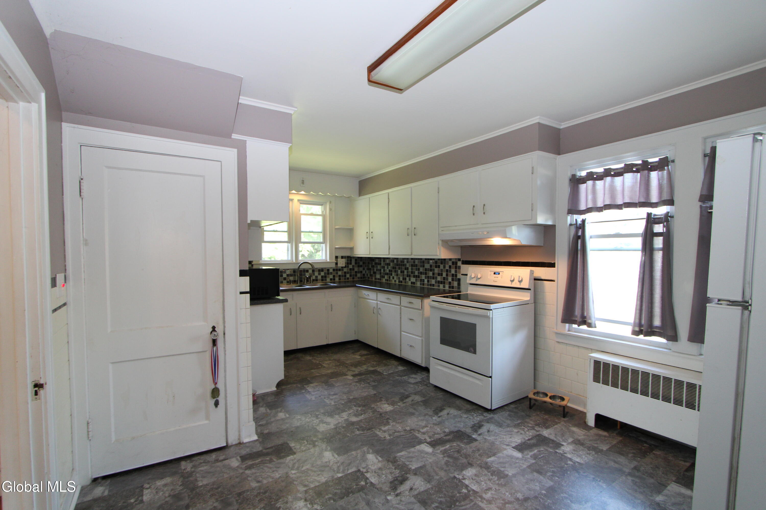 1534 Columbia Turnpike Castleton NY 12033