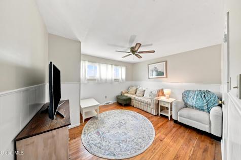 2 Oneil Street Troy NY 12180