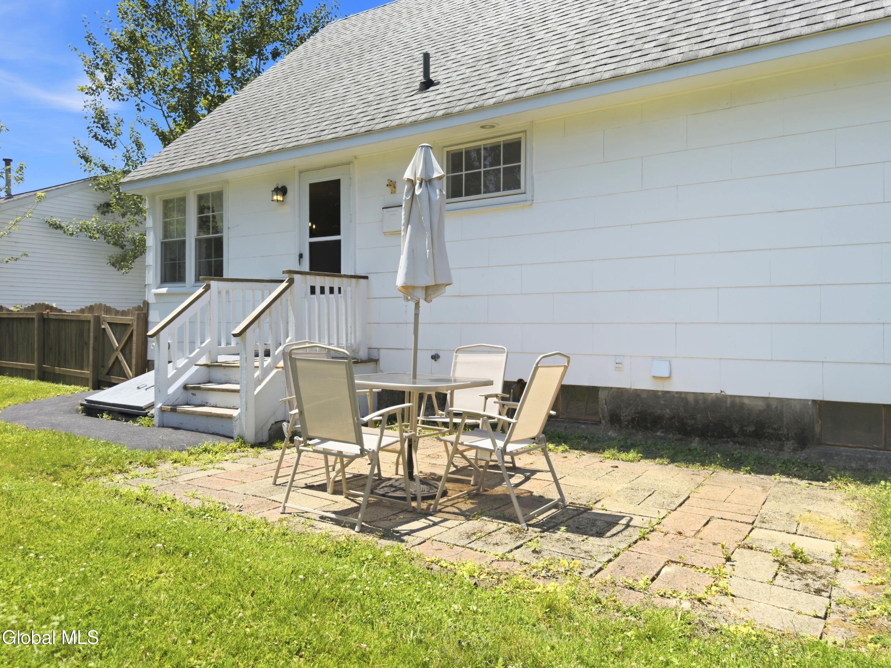 2 Oneil Street Troy NY 12180