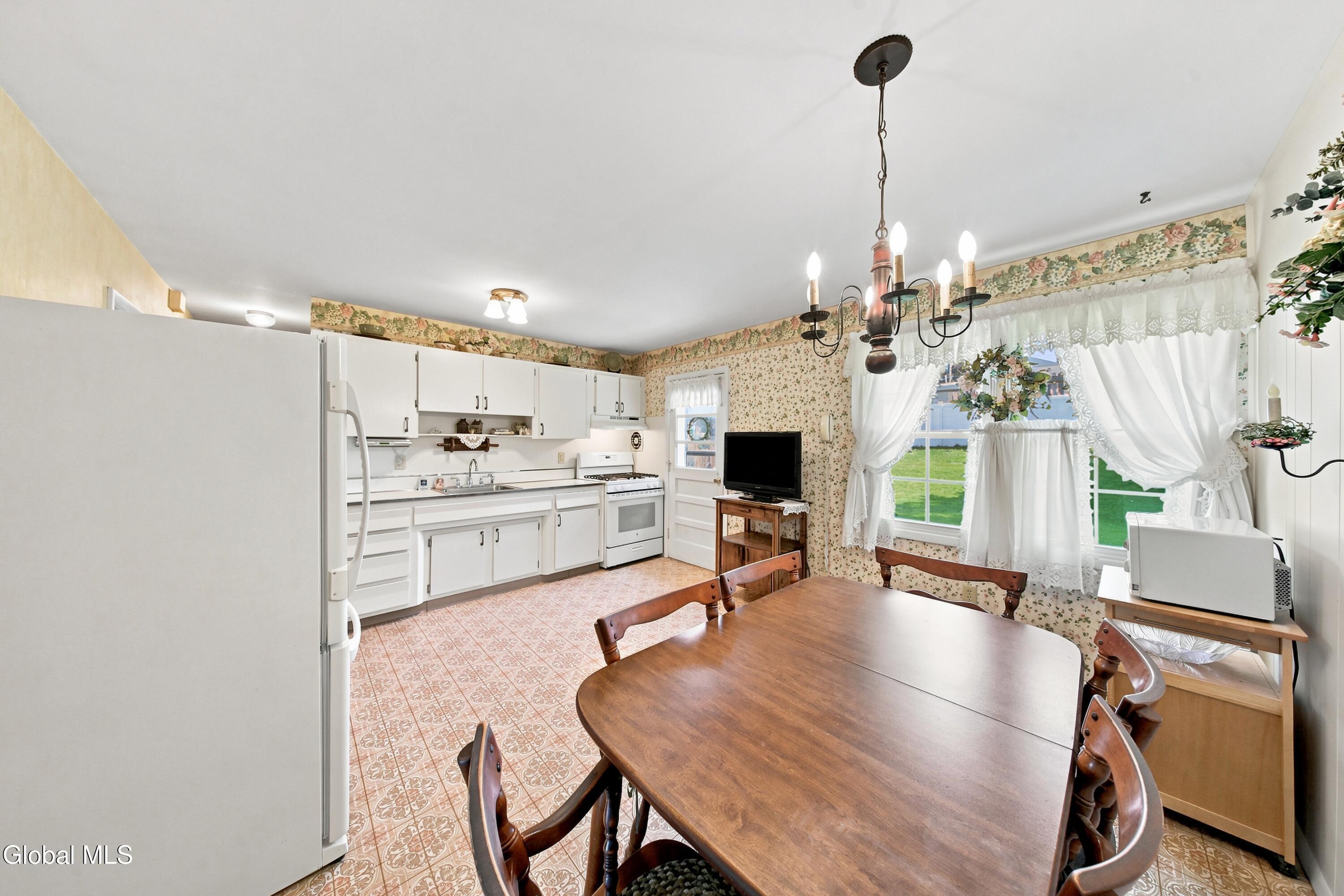 2 Oneil Street Troy NY 12180