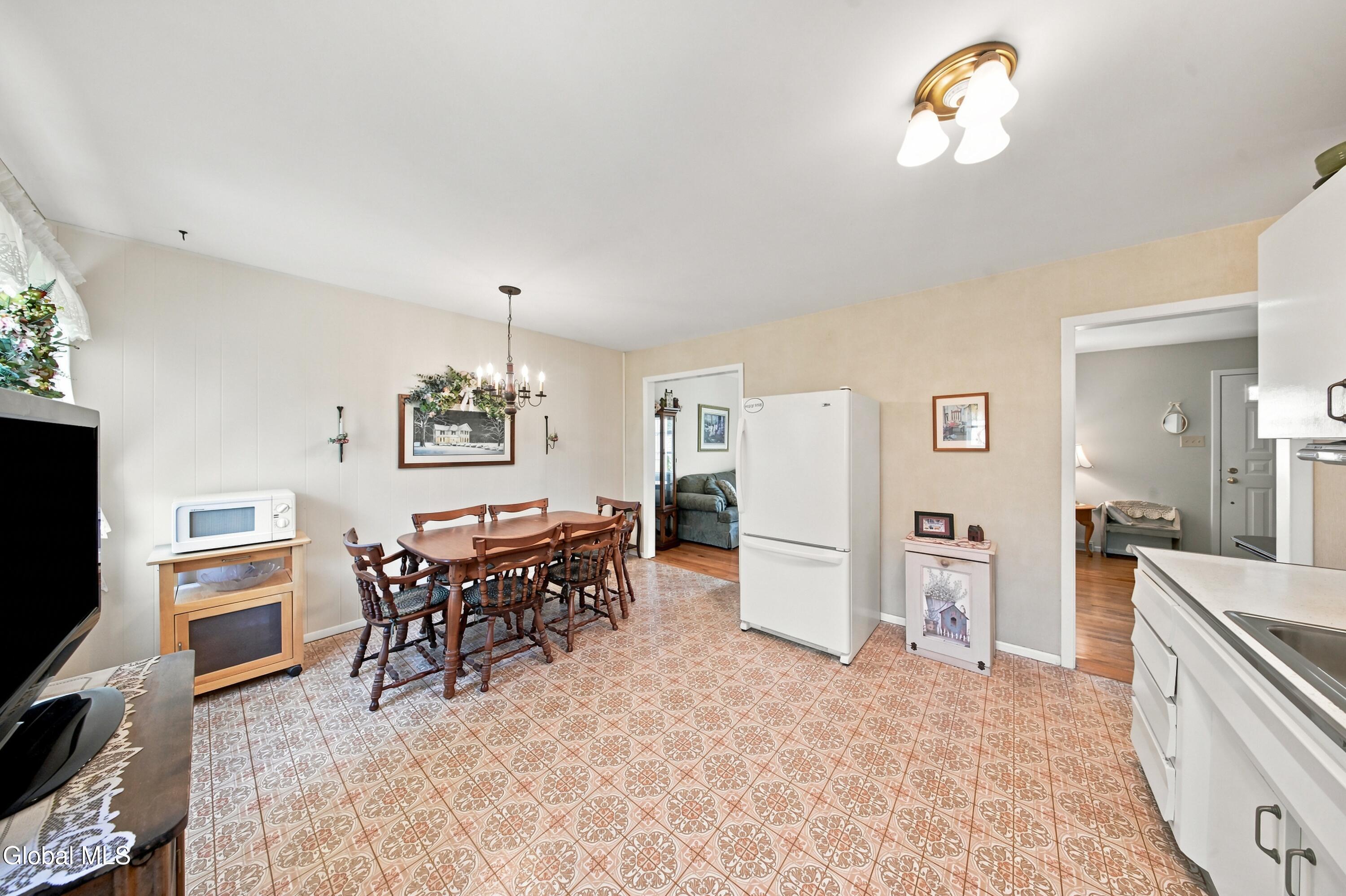 2 Oneil Street Troy NY 12180