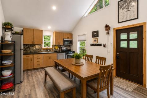 6063 Woodside Road Galway NY 12074