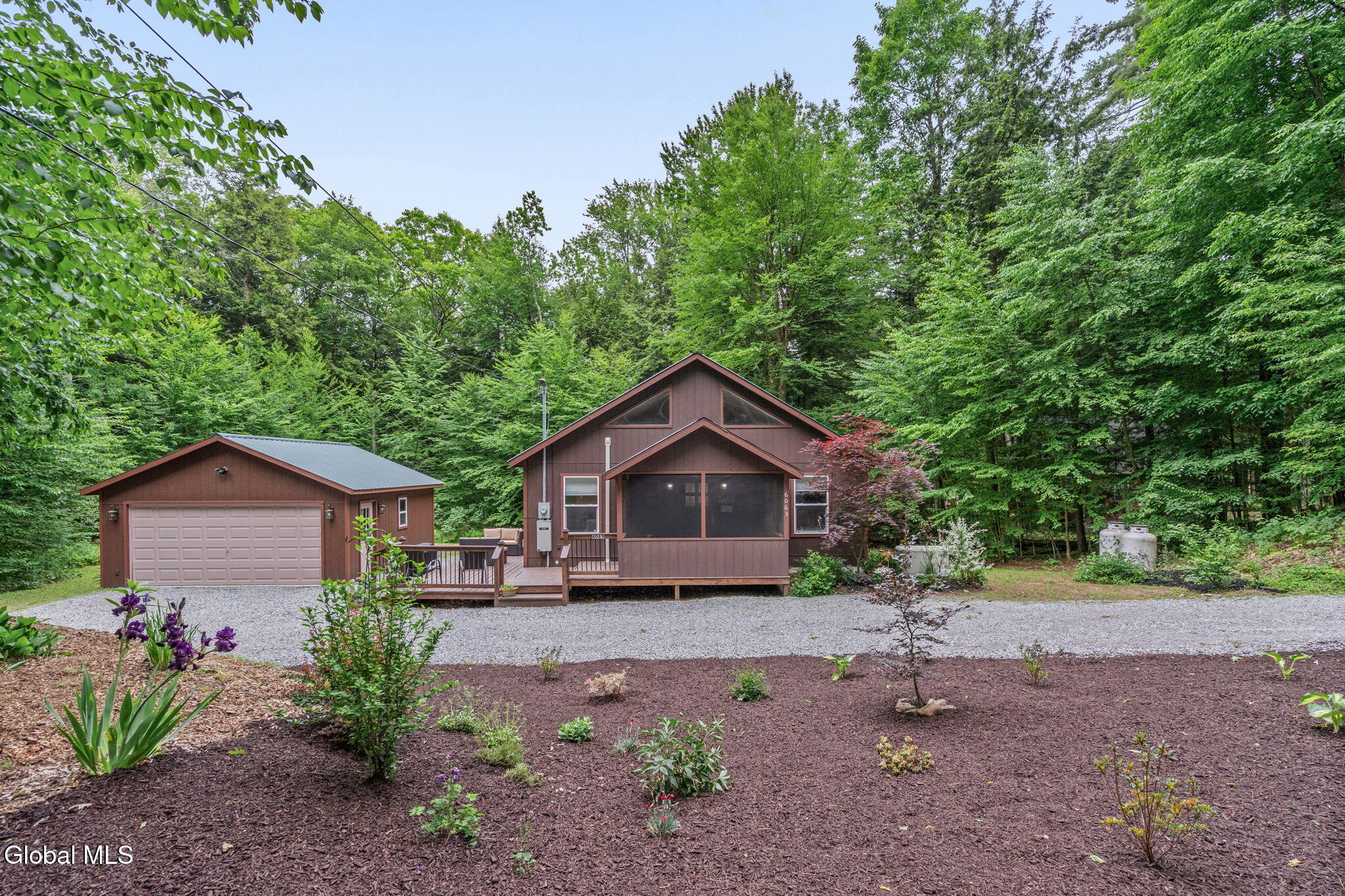 6063 Woodside Road Galway NY 12074