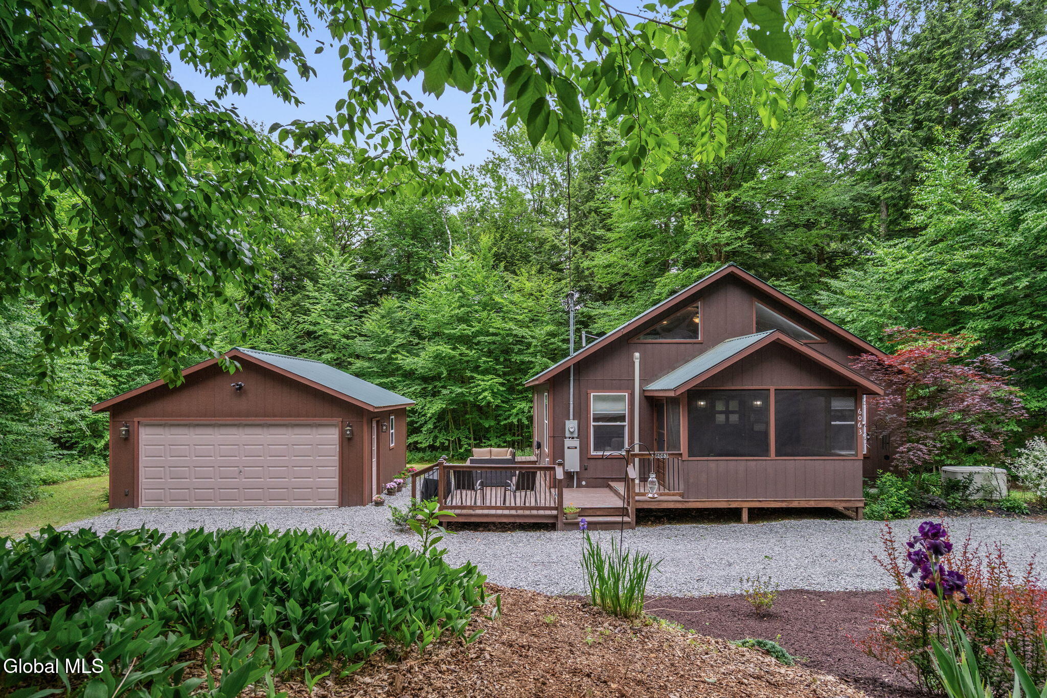 6063 Woodside Road Galway NY 12074