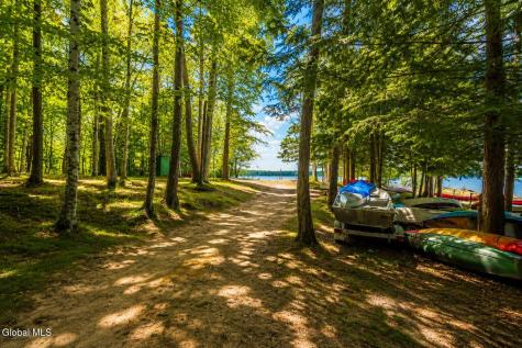 6063 Woodside Road Galway NY 12074