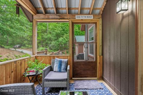 6063 Woodside Road Galway NY 12074