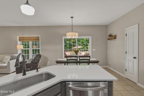 11 Oakwood Court Ballston Spa NY 12020