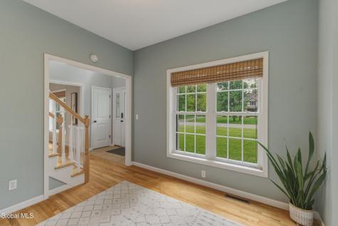 11 Oakwood Court Ballston Spa NY 12020