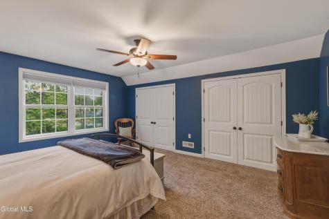 11 Oakwood Court Ballston Spa NY 12020
