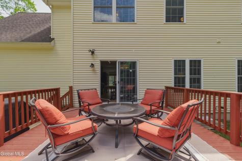 11 Oakwood Court Ballston Spa NY 12020