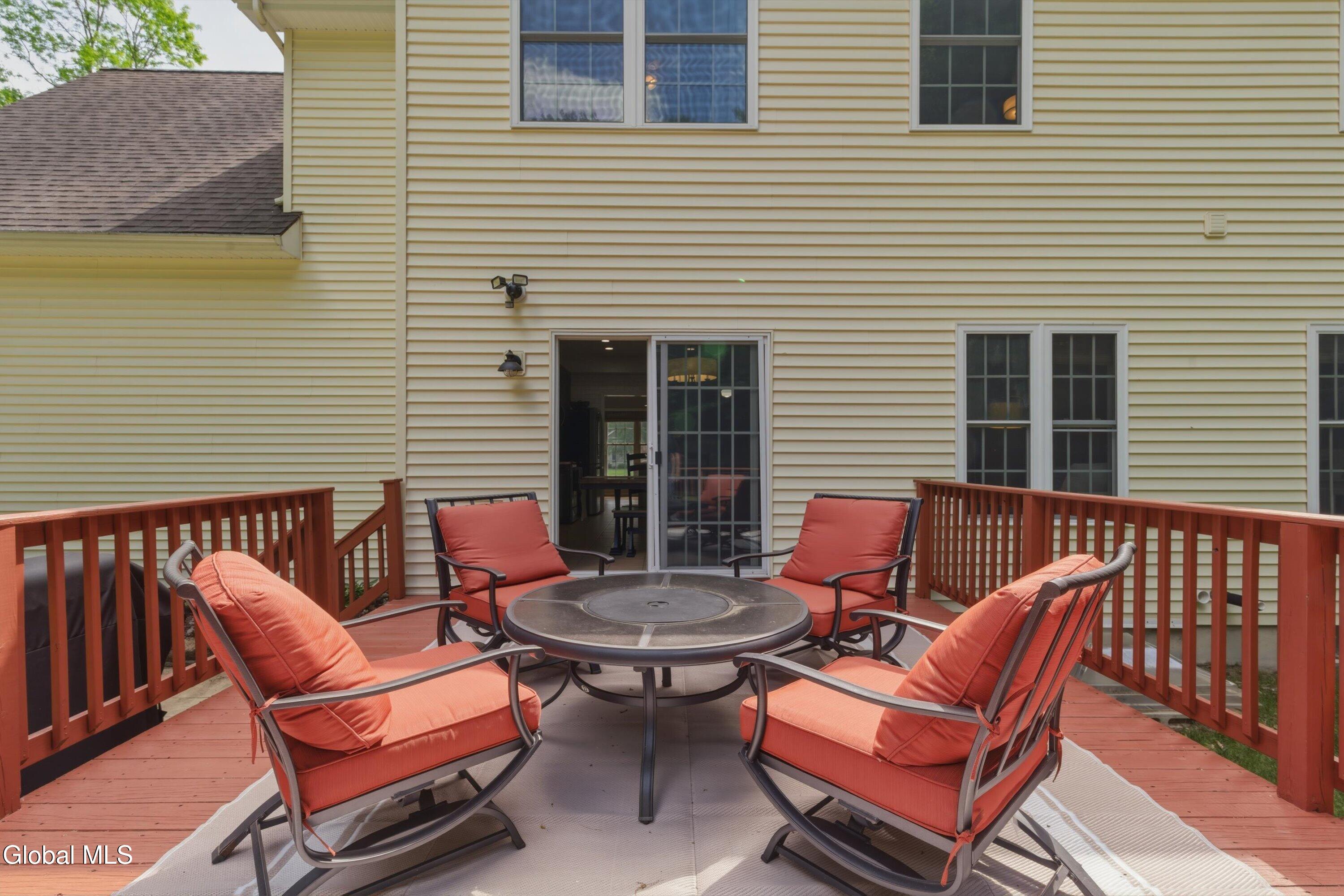 11 Oakwood Court Ballston Spa NY 12020