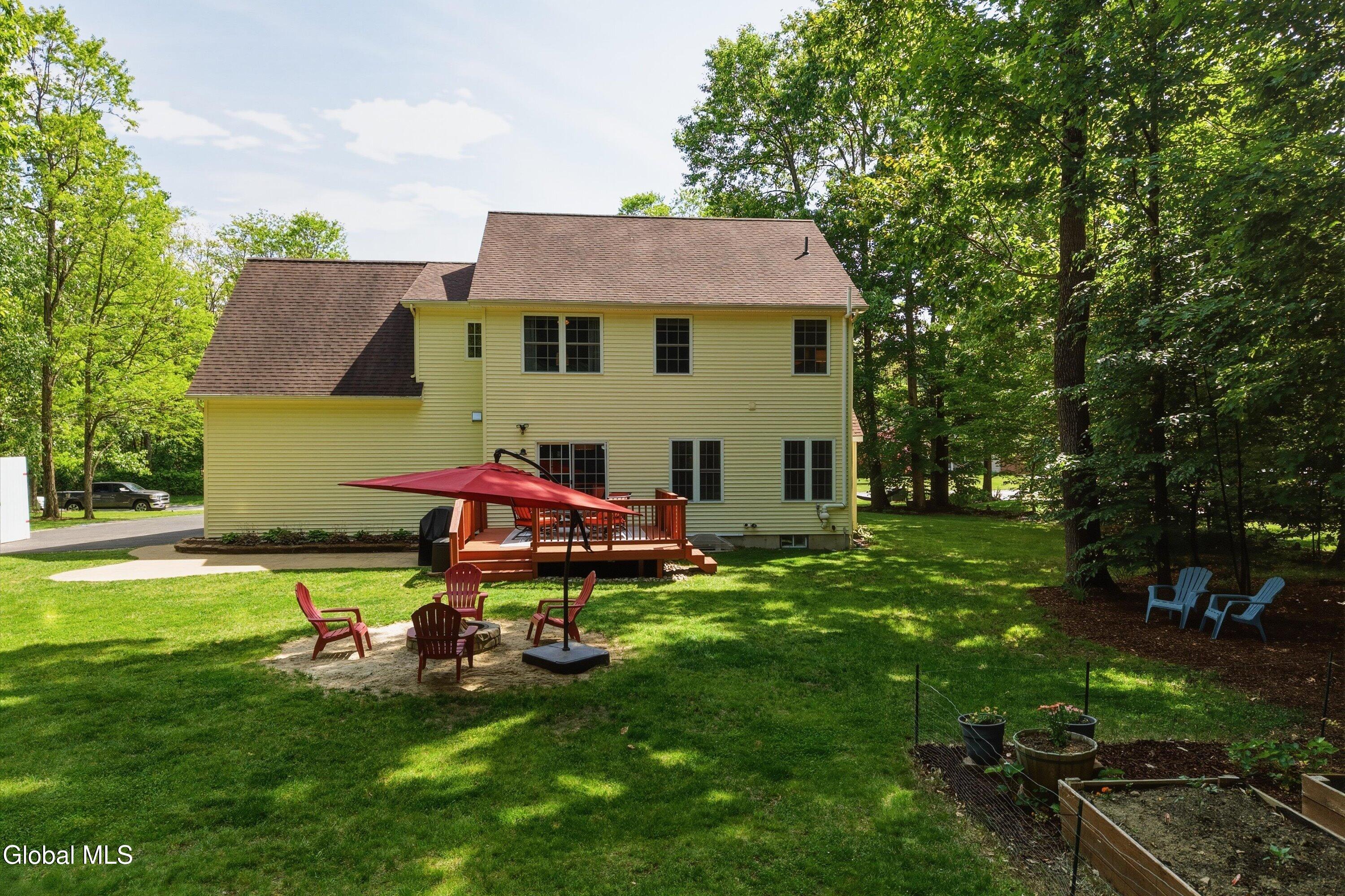 11 Oakwood Court Ballston Spa NY 12020