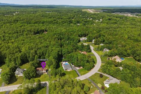 11 Oakwood Court Ballston Spa NY 12020