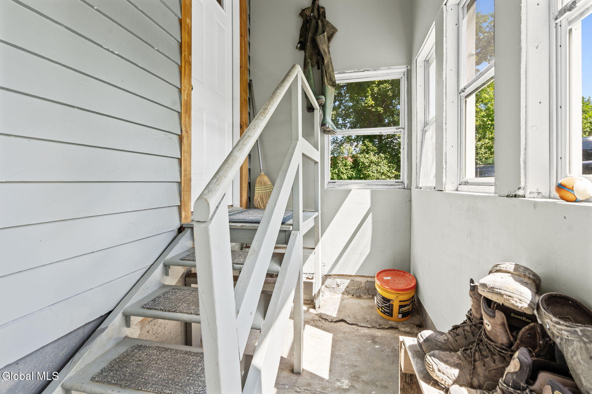 1095 Township Road Altamont NY 12009