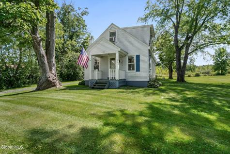 1095 Township Road Altamont NY 12009