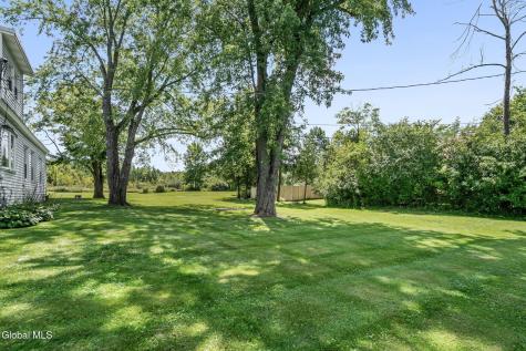 1095 Township Road Altamont NY 12009