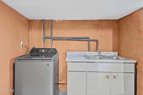 11 Alexander Street Gloversville NY 12078