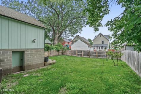 11 Alexander Street Gloversville NY 12078