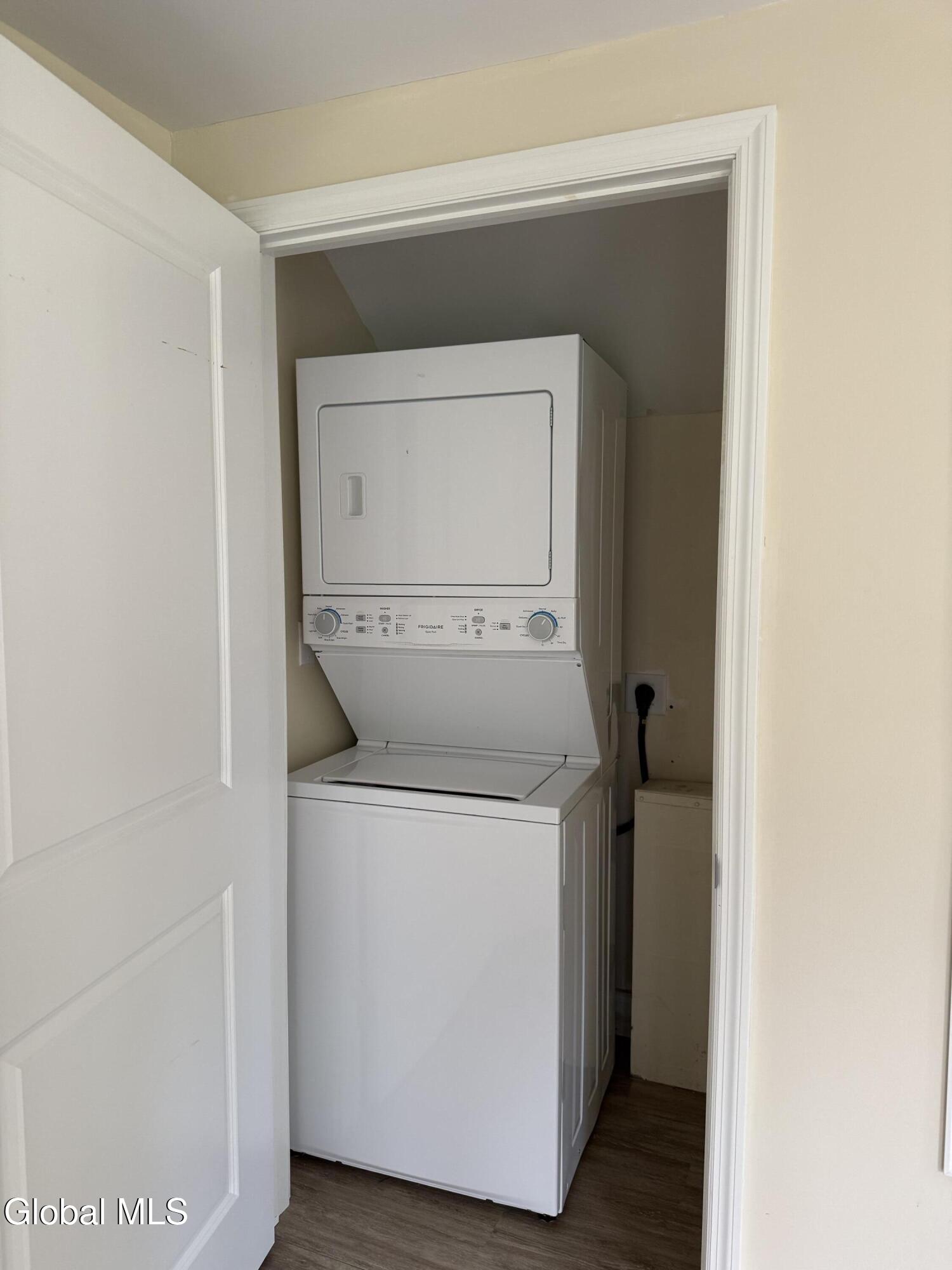 47 Lishakill Road Albany NY 12205