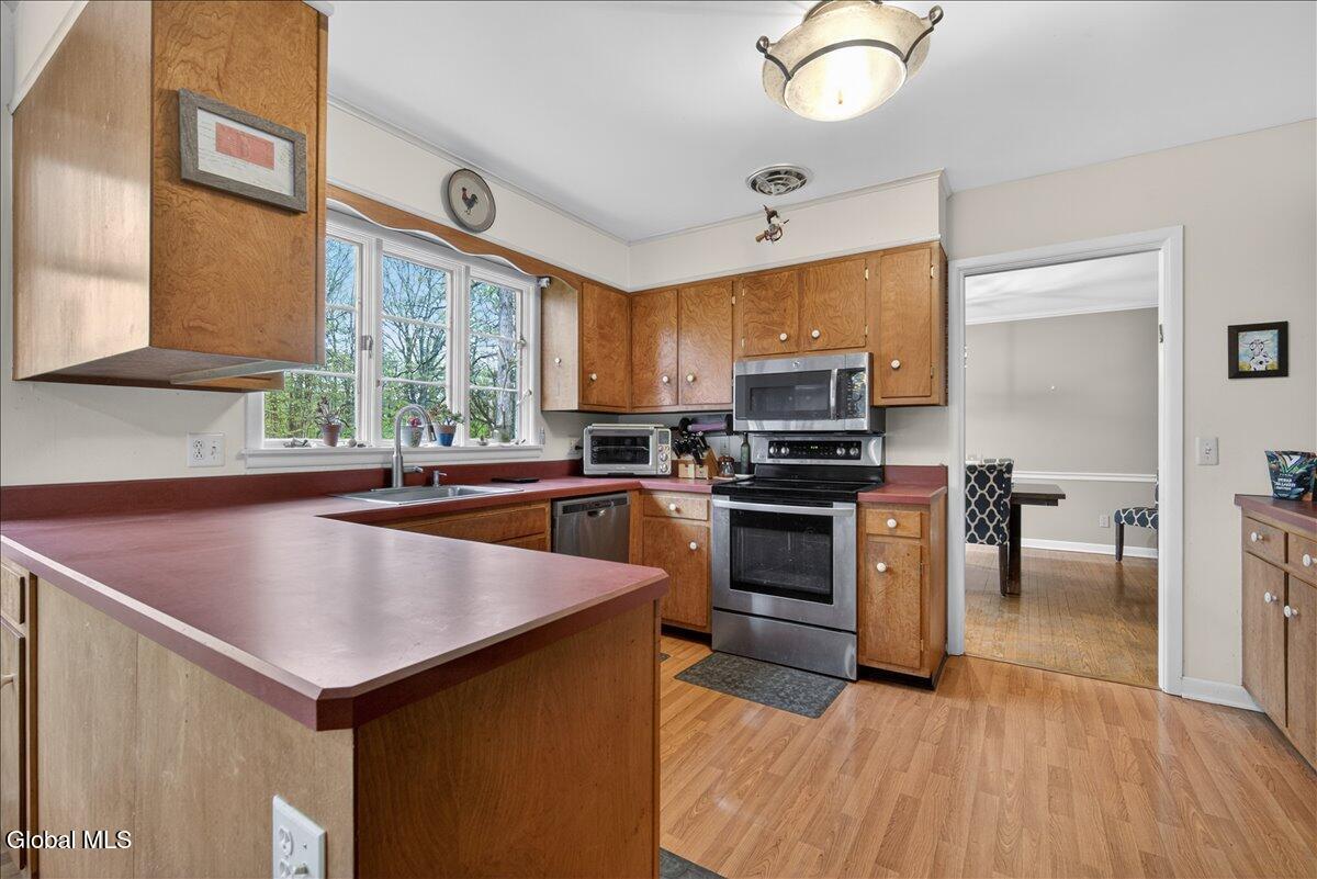 6 Sage Hill Lane Menands NY 12204
