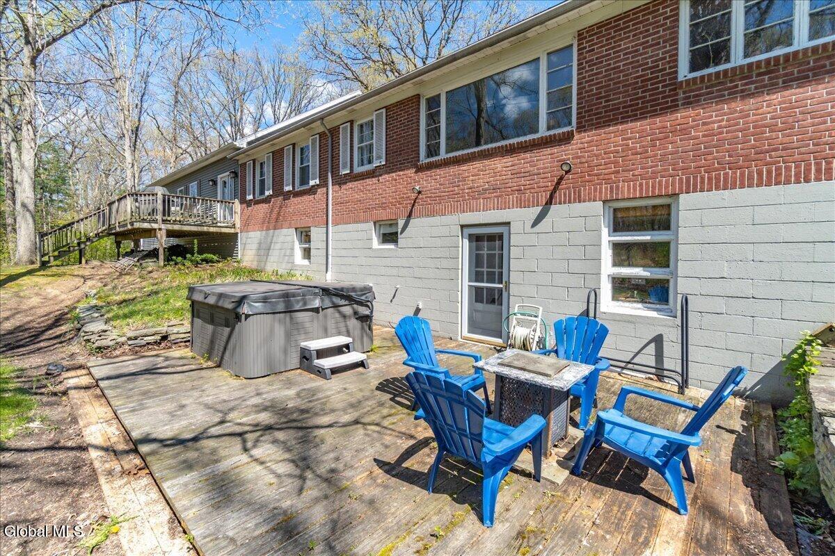 6 Sage Hill Lane Menands NY 12204