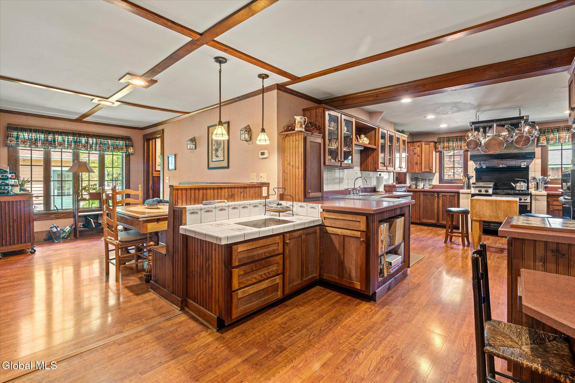 1295 U.s. 9 Schroon Lake NY 12870