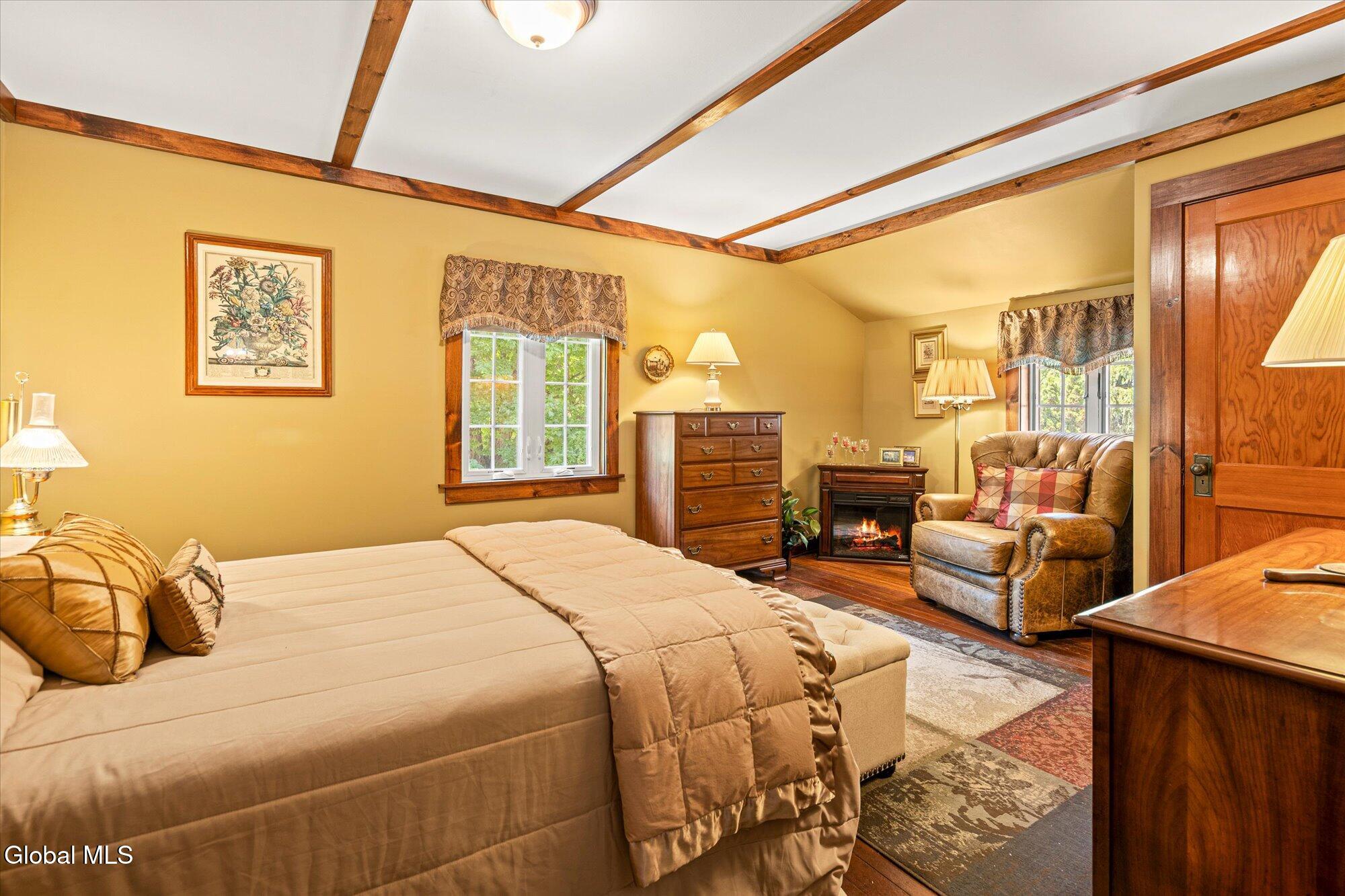 1295 U.s. 9 Schroon Lake NY 12870