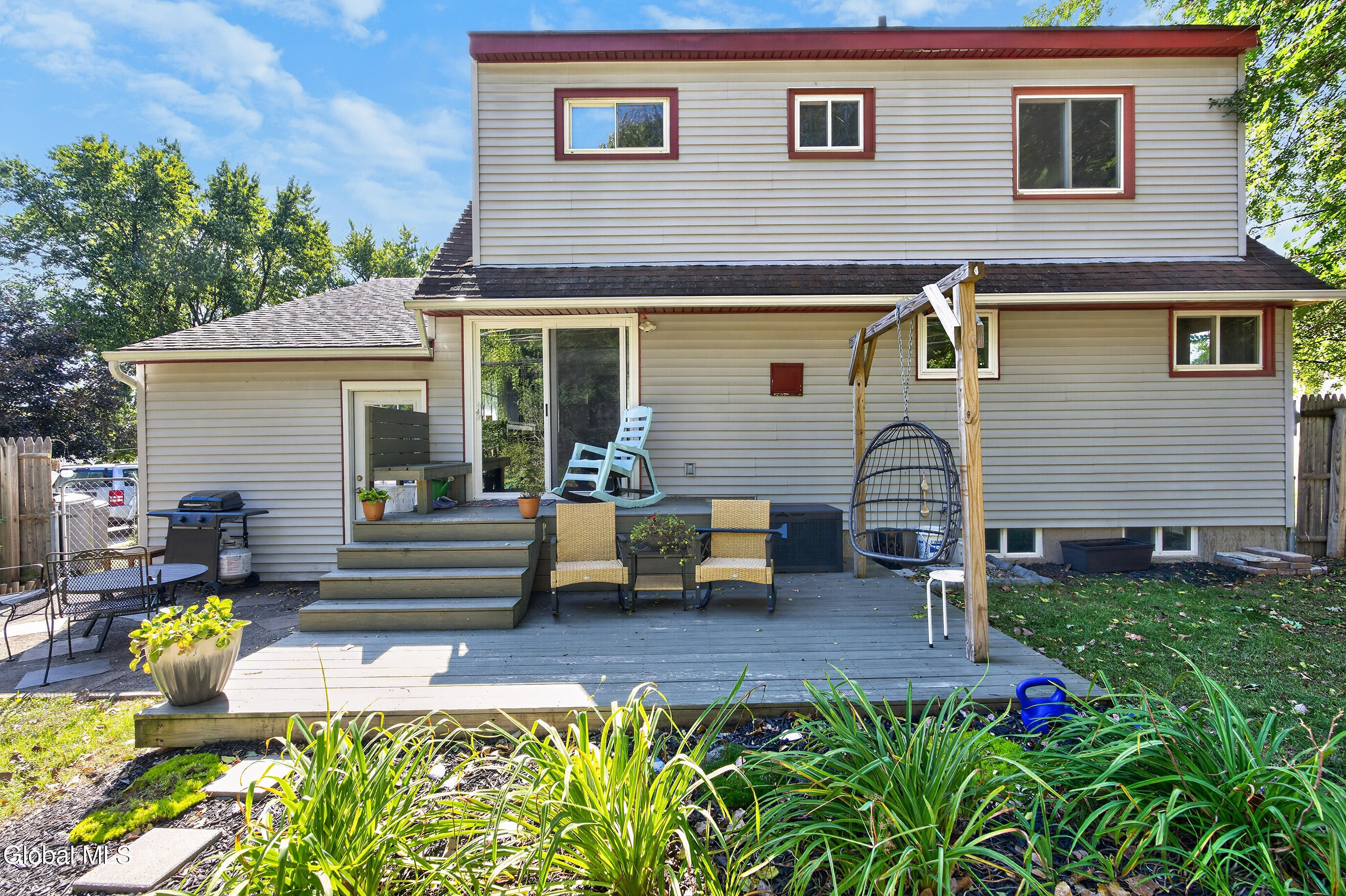 15 Bridle Path Colonie NY 12205