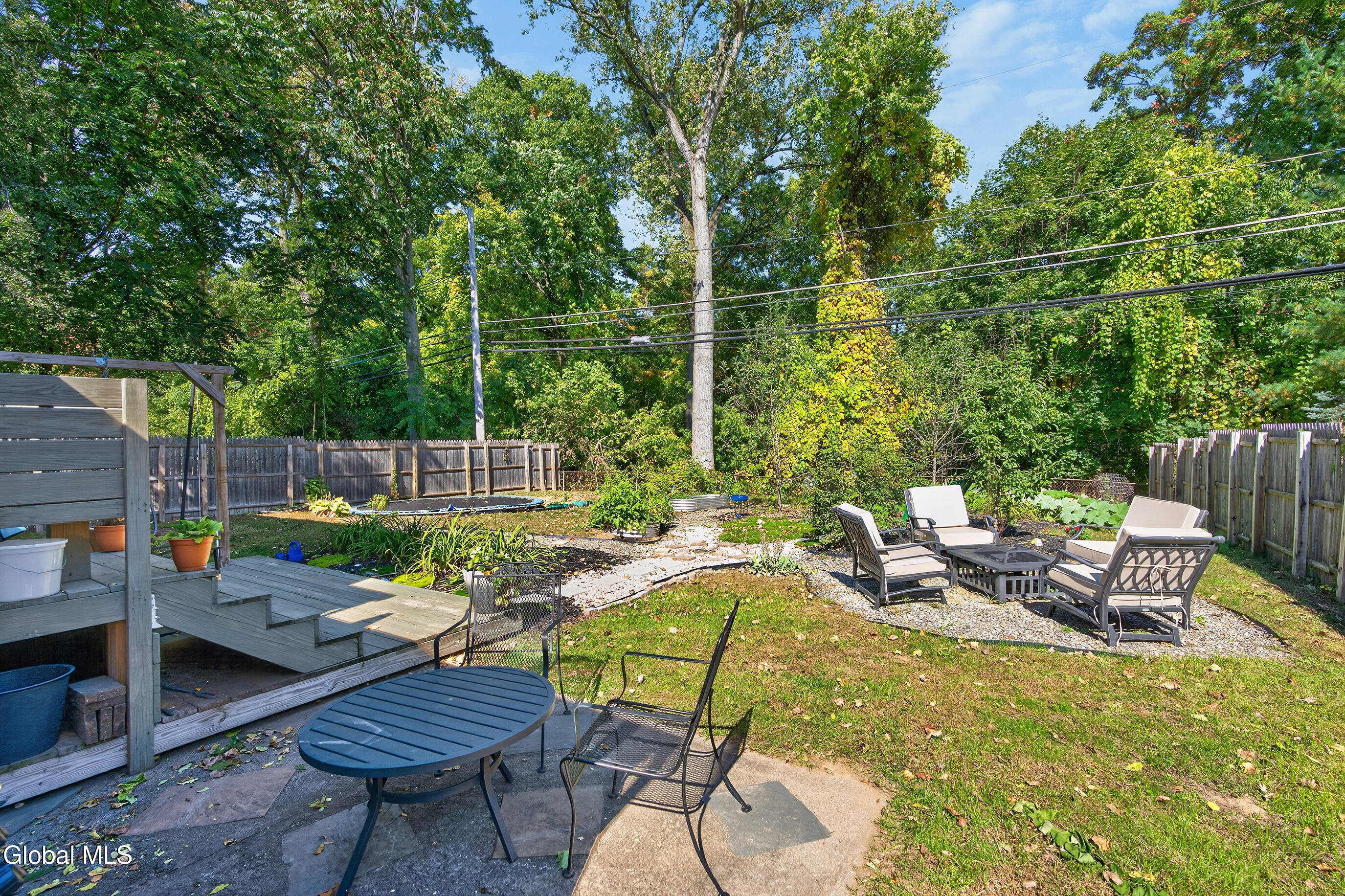 15 Bridle Path Colonie NY 12205