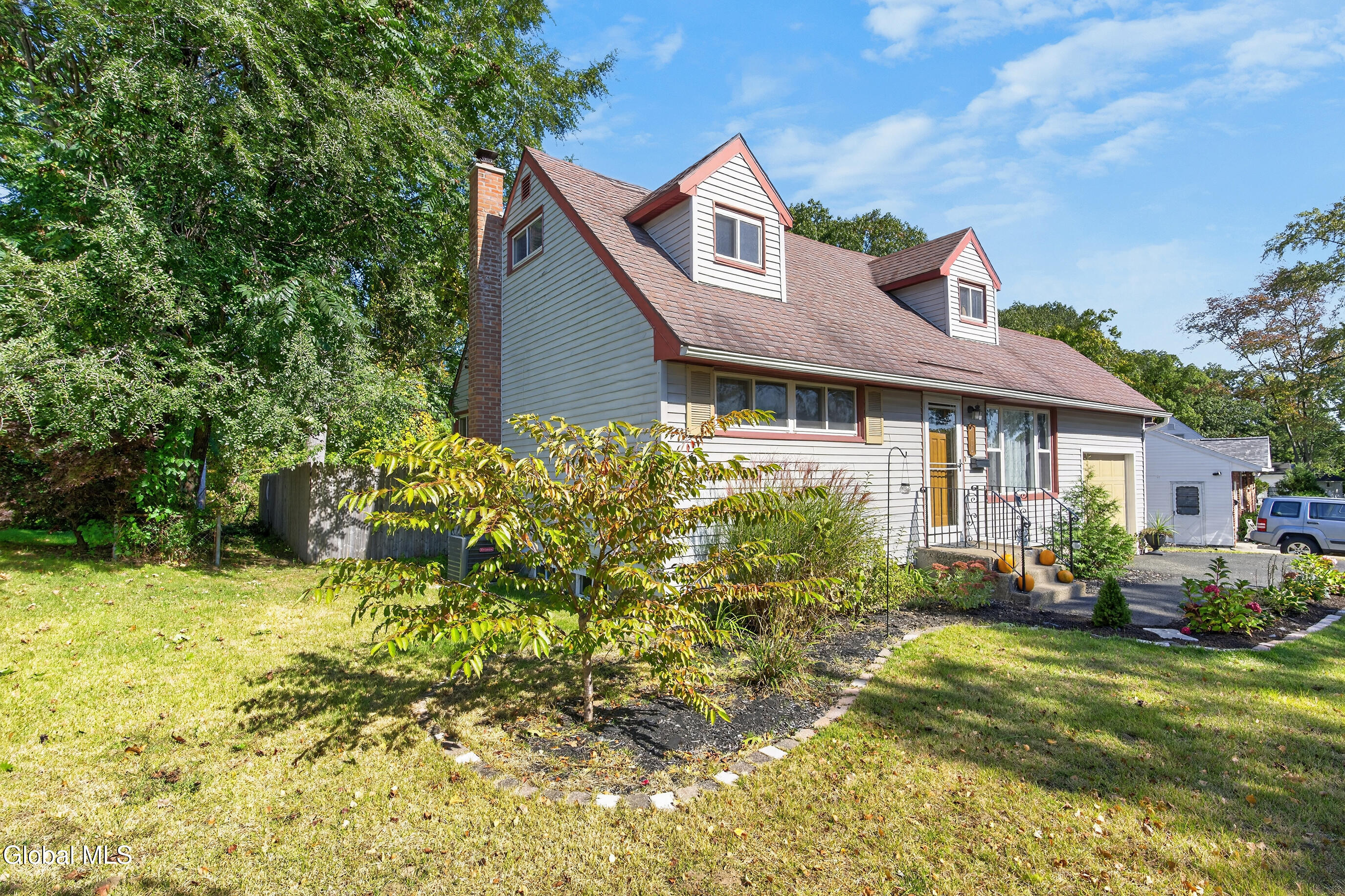 15 Bridle Path Colonie NY 12205