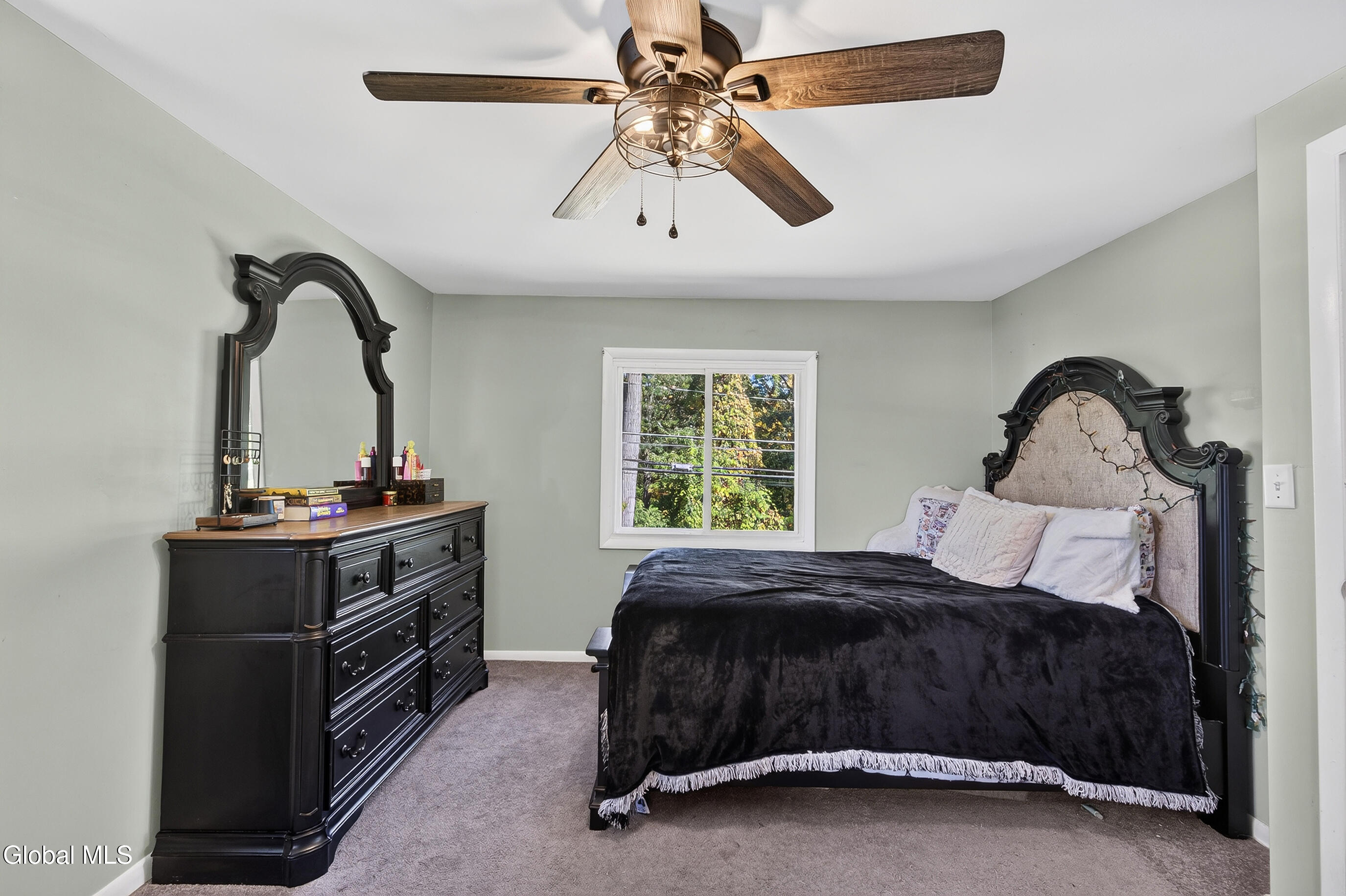 15 Bridle Path Colonie NY 12205