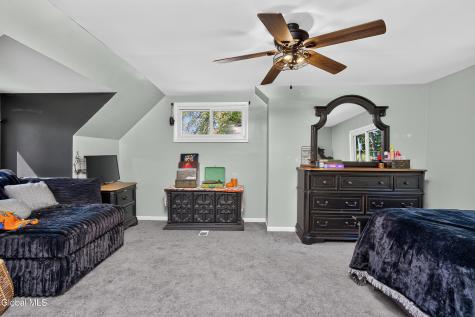 15 Bridle Path Colonie NY 12205
