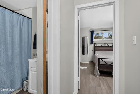 15 Bridle Path Colonie NY 12205