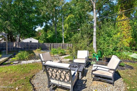 15 Bridle Path Colonie NY 12205