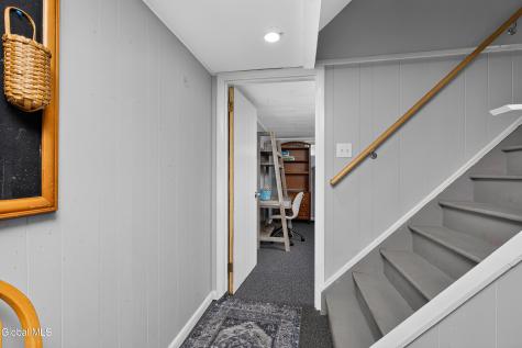 15 Bridle Path Colonie NY 12205