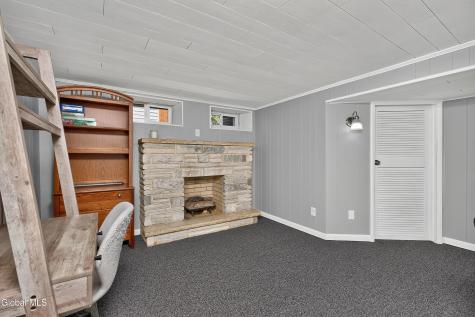 15 Bridle Path Colonie NY 12205