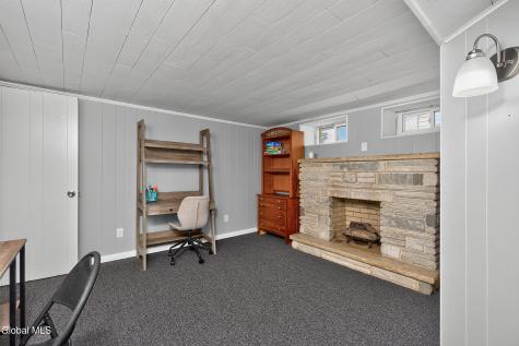 15 Bridle Path Colonie NY 12205