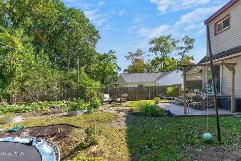 15 Bridle Path Colonie NY 12205