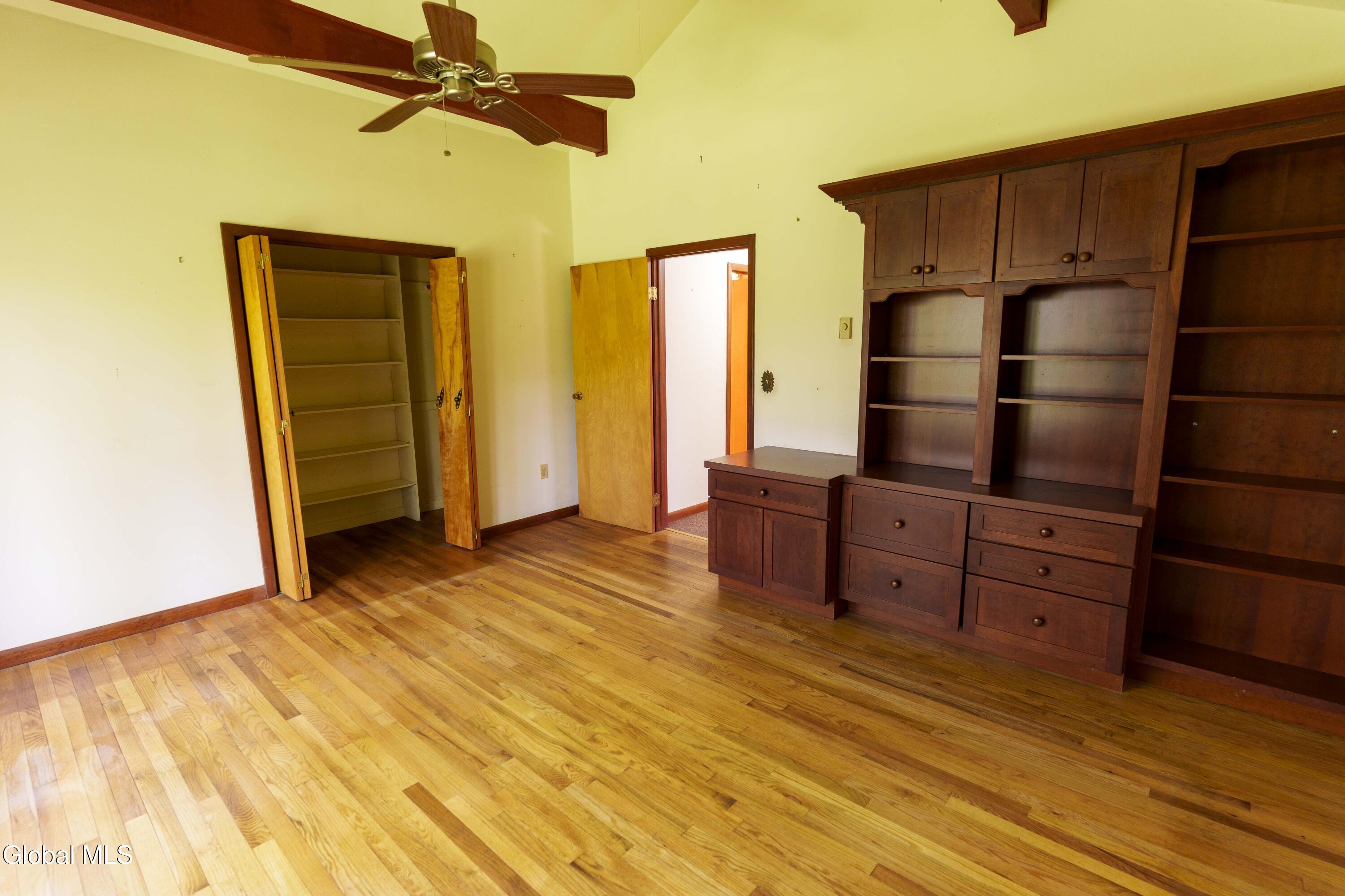 681 High Rock Road Hannacroix NY 12087