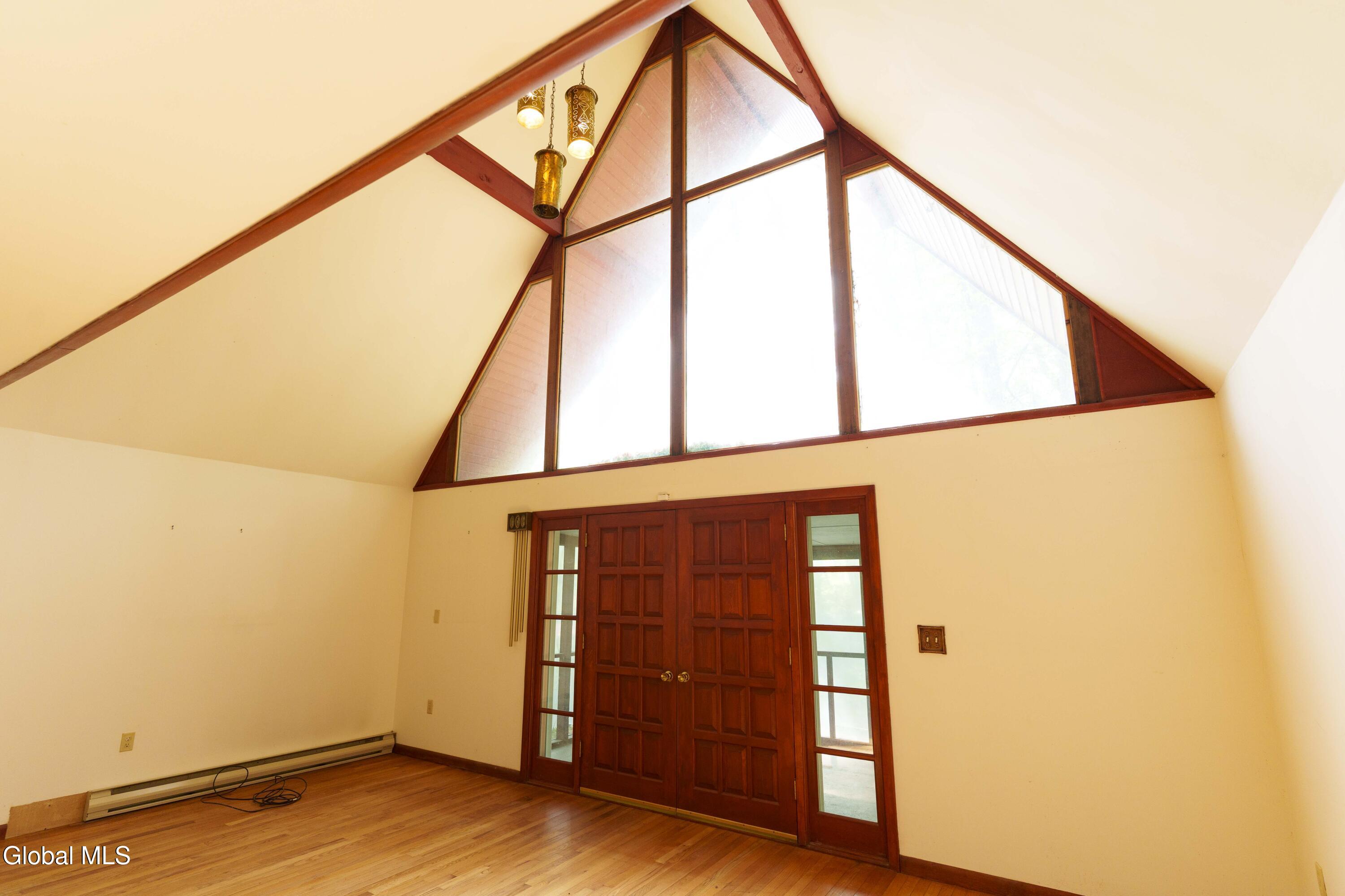 681 High Rock Road Hannacroix NY 12087