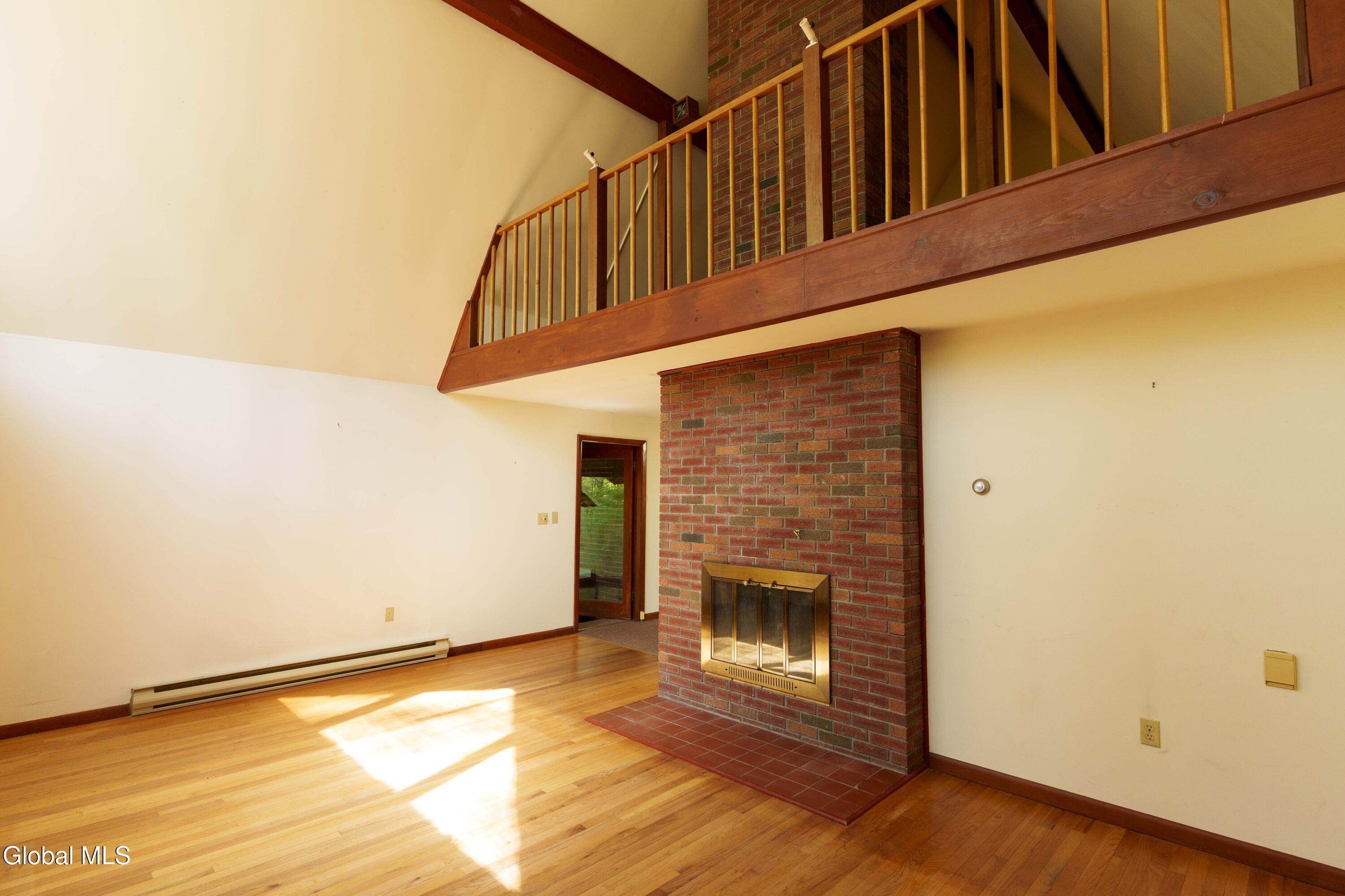 681 High Rock Road Hannacroix NY 12087