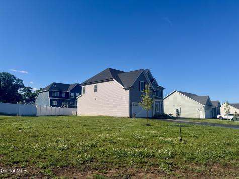 13 Edenfield Street Loudonville NY 12211
