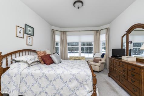 12 Twinflower Court Glenmont NY 12077