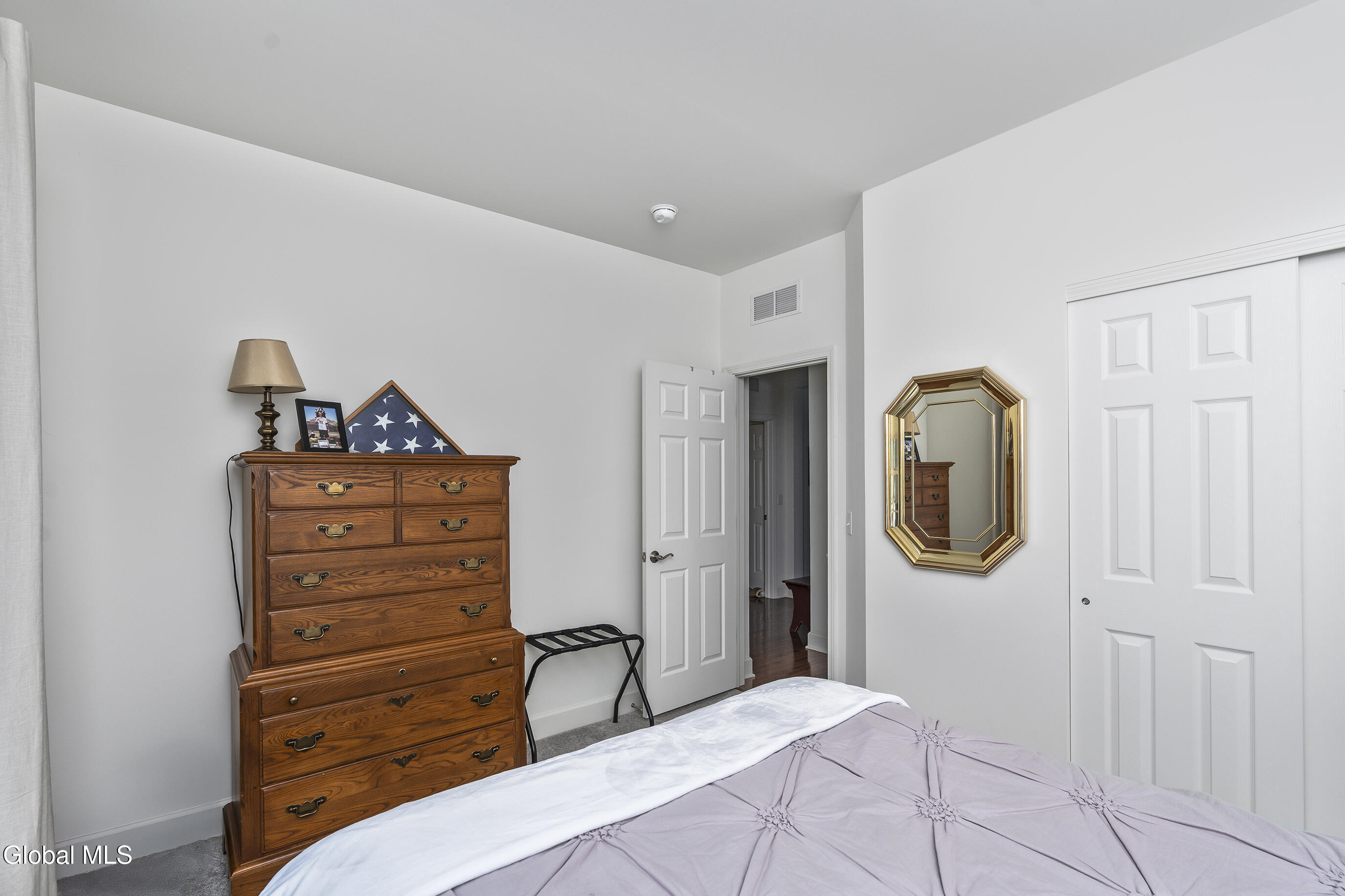 12 Twinflower Court Glenmont NY 12077