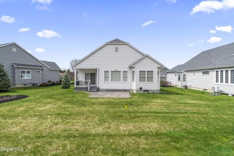 12 Twinflower Court Glenmont NY 12077