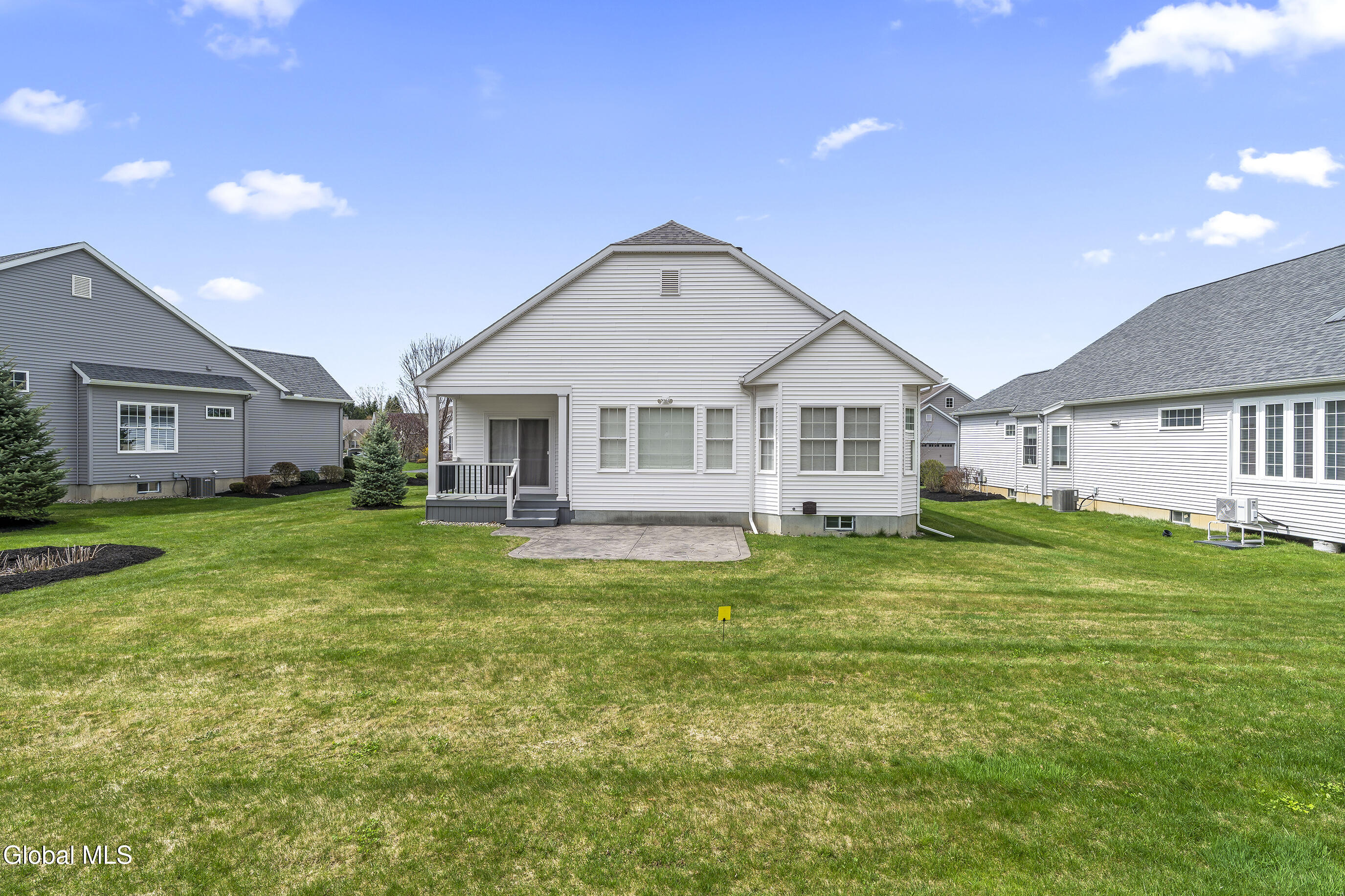12 Twinflower Court Glenmont NY 12077