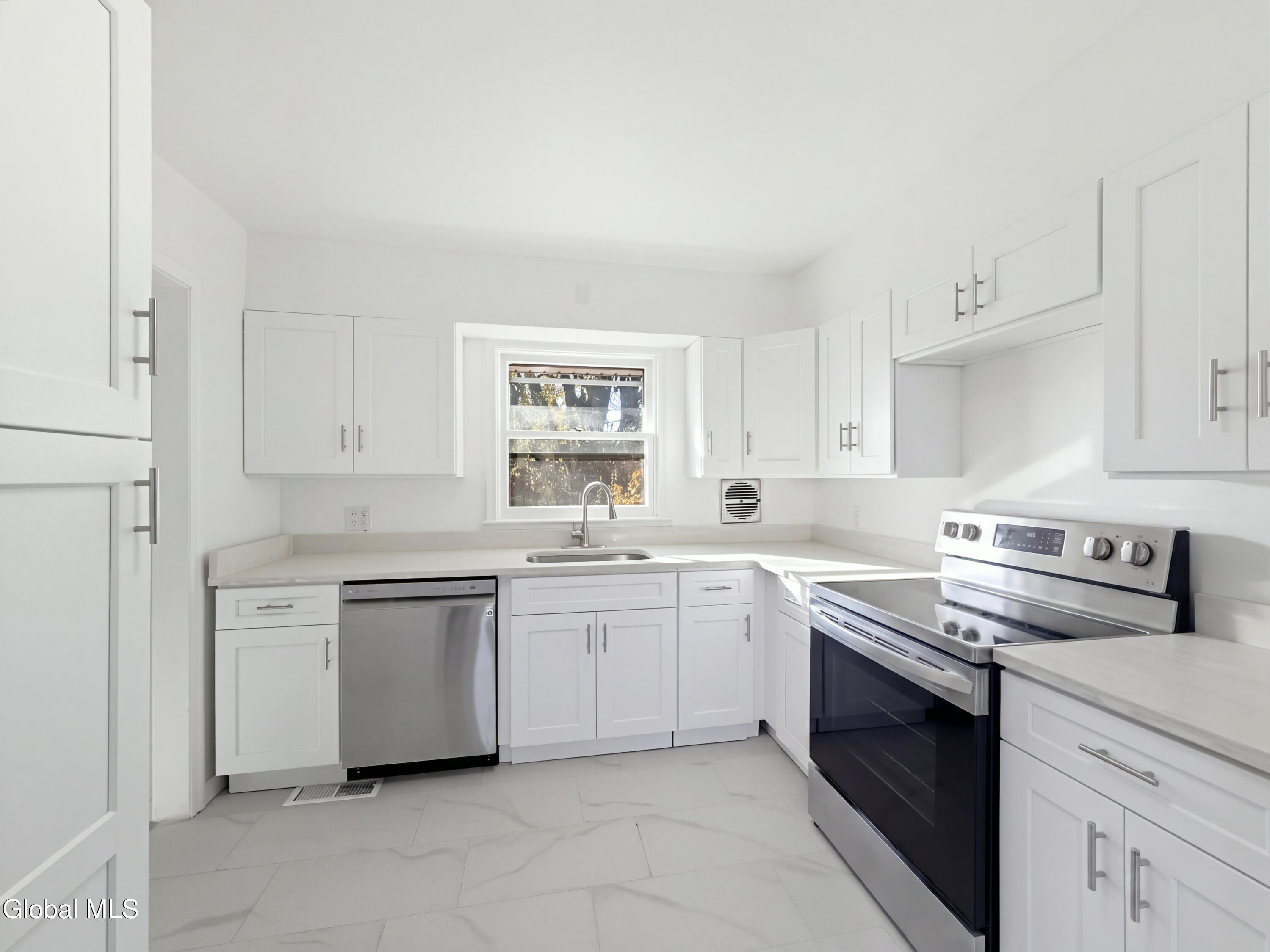 1 Crestwood Avenue Troy NY 12180