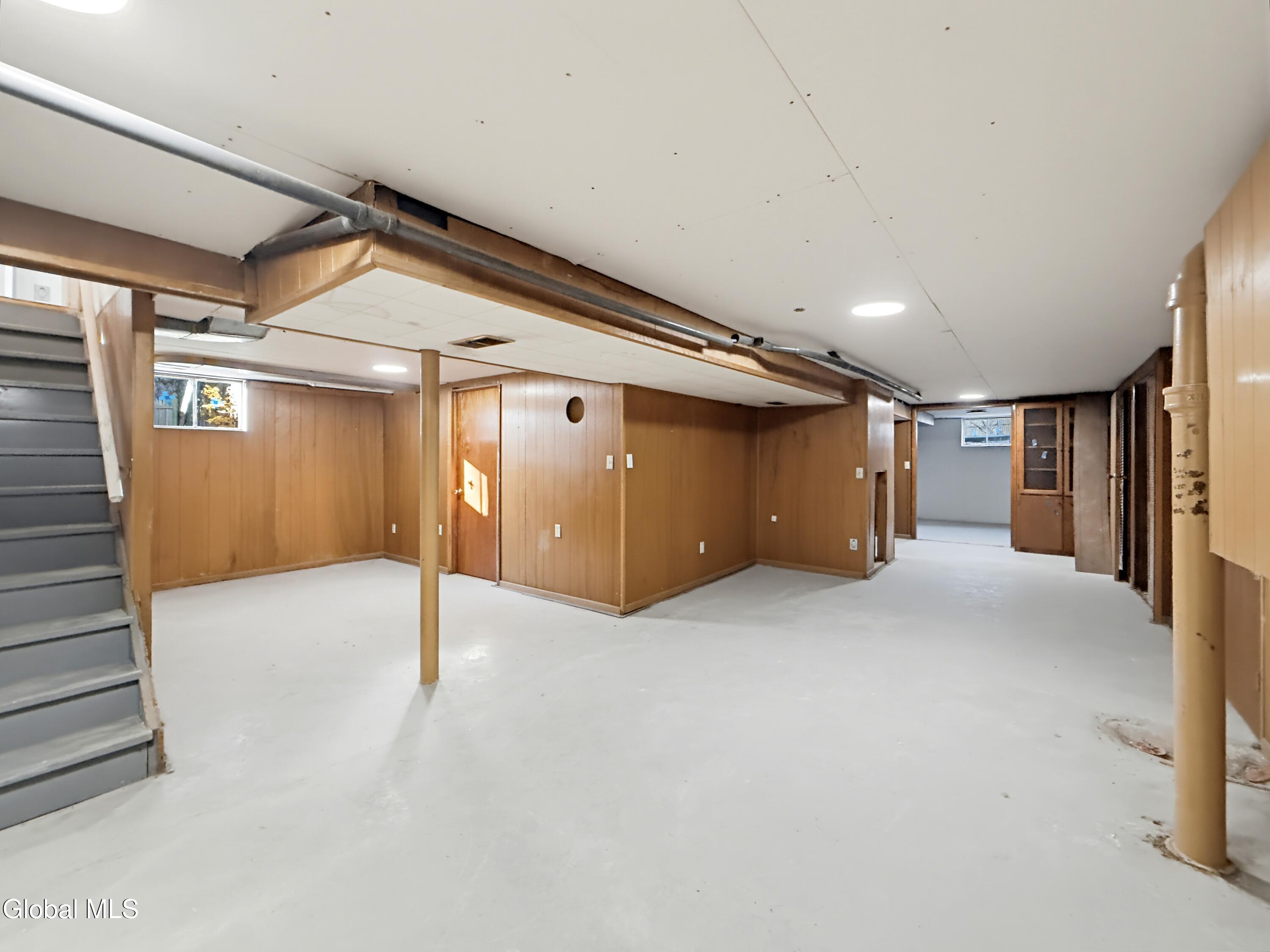 1 Crestwood Avenue Troy NY 12180