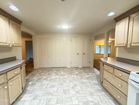 27 Woodside Drive Burnt Hills NY 12027